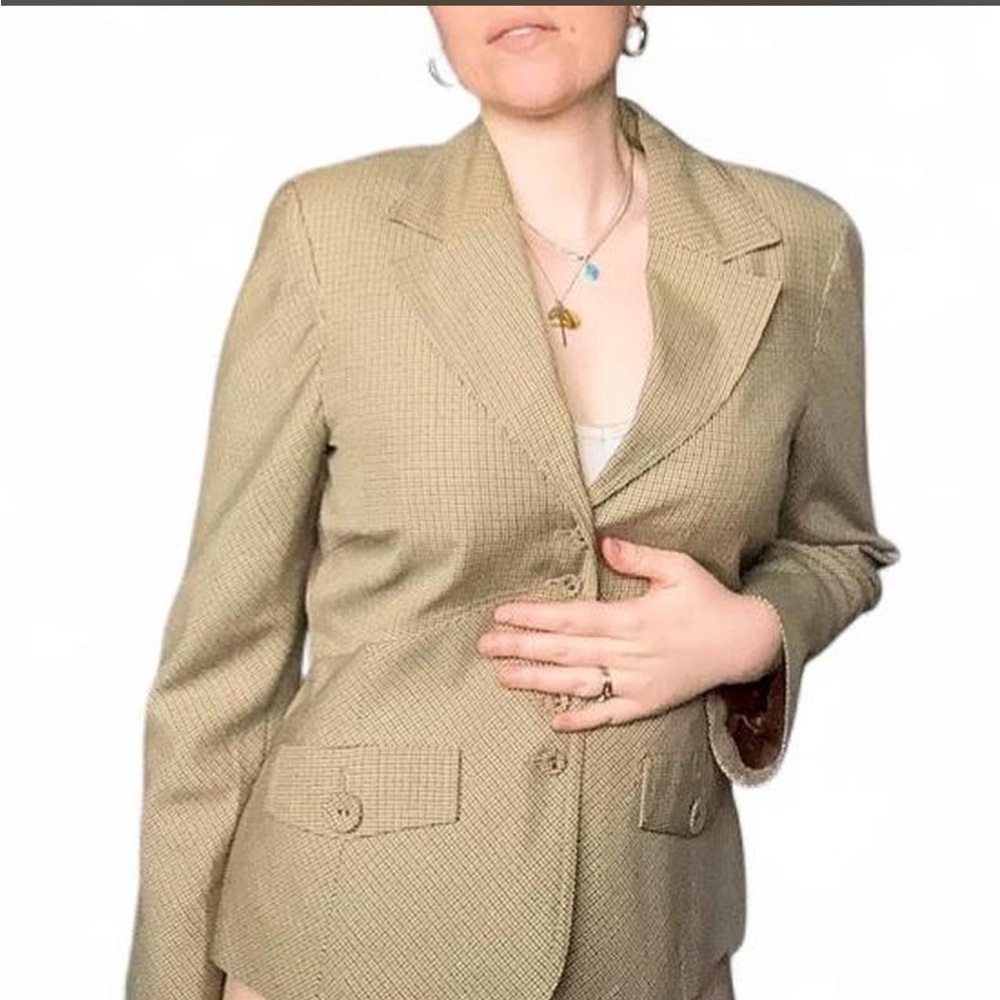Tailored Tan Preppy Vintage Y2K Blazer - Picture 2 of 7